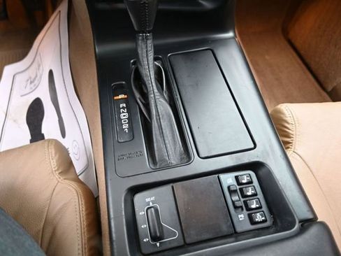 Used 1996 Chevrolet Corvette Convertible RWD image 11