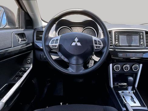 Used 2017 Mitsubishi Lancer ES FWD image 8