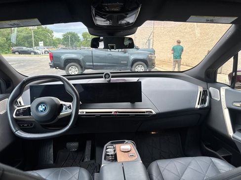 Used 2023 BMW iX M60 w/ Executive Package AWD/4WD image 7
