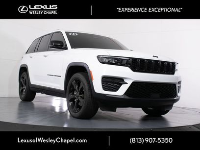 Used 2024 Jeep Grand Cherokee Altitude