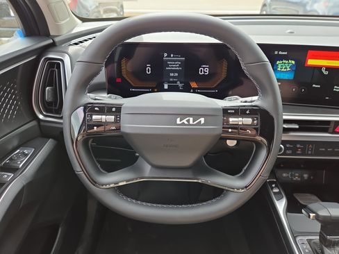 New 2026 Kia Sorento S w/ S Panoramic Sunroof Package FWD image 10