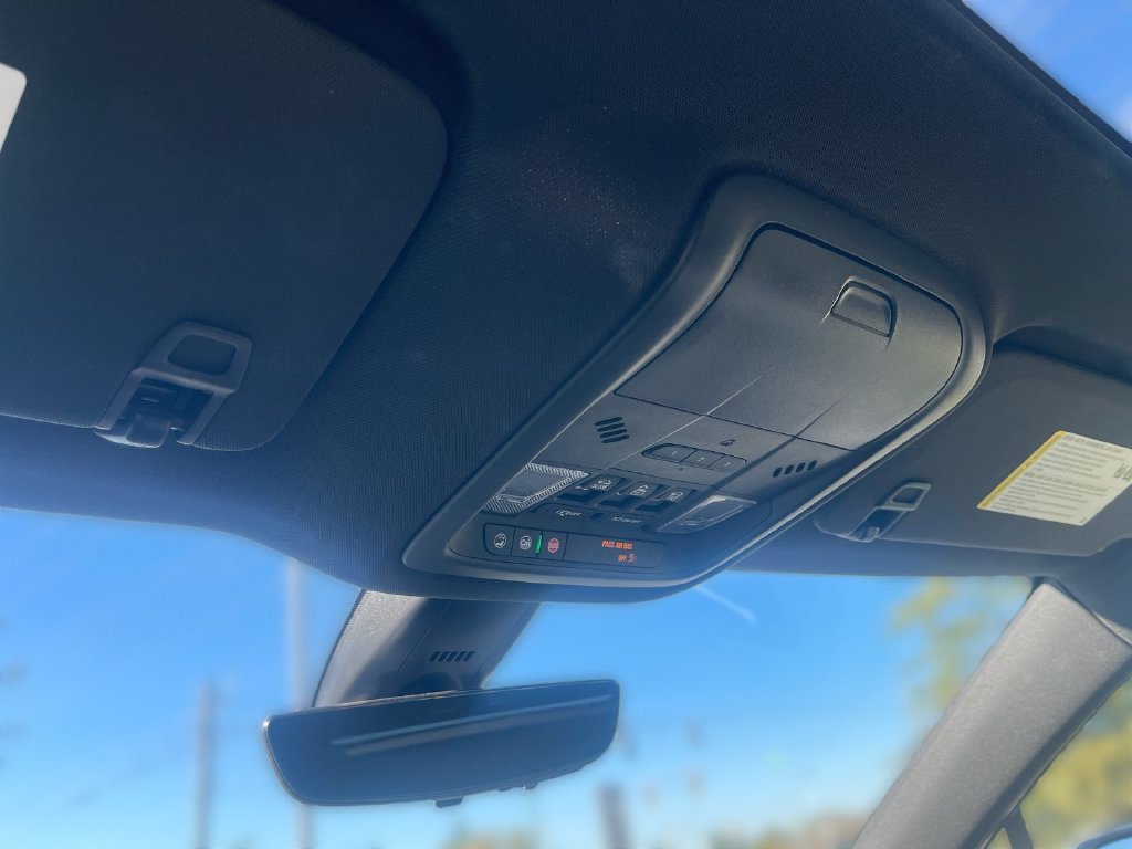 Used 2022 Buick Enclave Premium AWD/4WD image 20