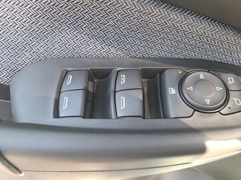 New 2026 Chevrolet TrailBlazer LS FWD image 17