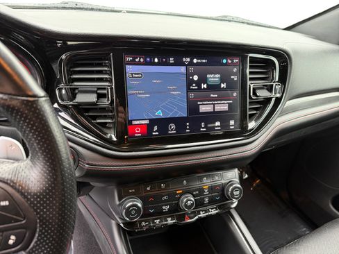 Used 2024 Dodge Durango GT image 12