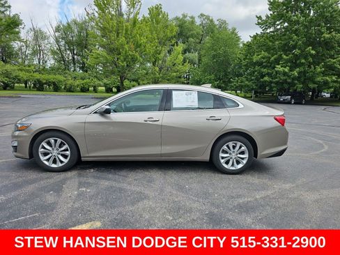 Used 2024 Chevrolet Malibu LT FWD image 1