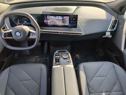 Used 2026 BMW iX xDrive45 image 28
