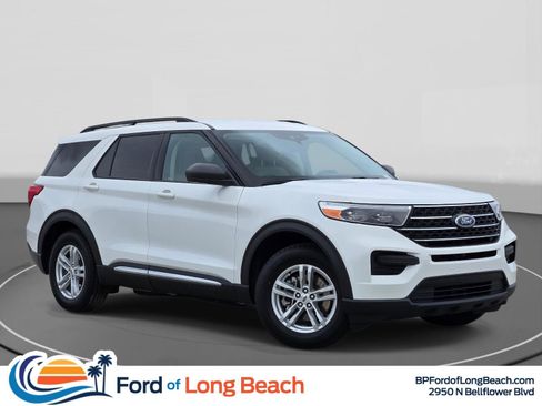 Used 2023 Ford Explorer XLT RWD image 1