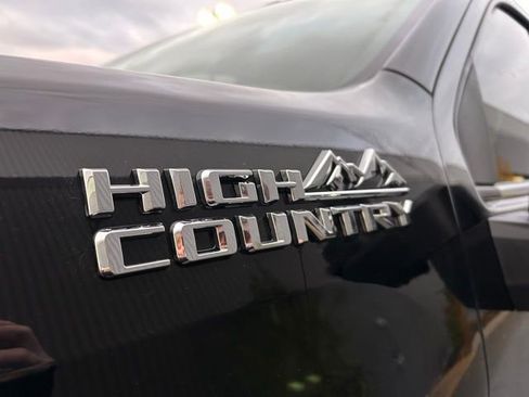 Used 2025 Chevrolet Silverado 3500 High Country w/ Technology Package image 10