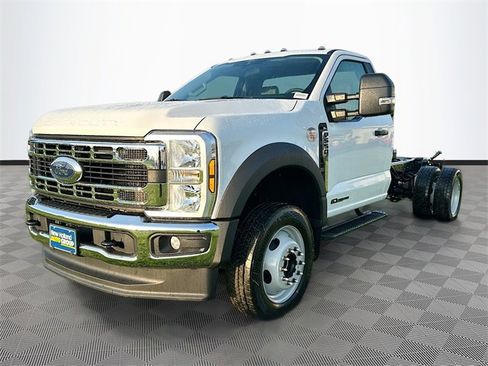 New 2025 Ford F550 4x4 Regular Cab Super Duty image 20