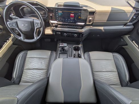 Used 2023 Chevrolet Silverado 1500 ZR2 w/ Technology Package AWD/4WD image 18