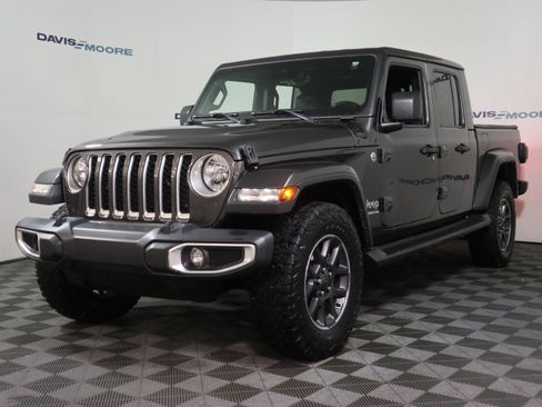 Used 2021 Jeep Gladiator Overland w/ Popular Equipment Package image 12