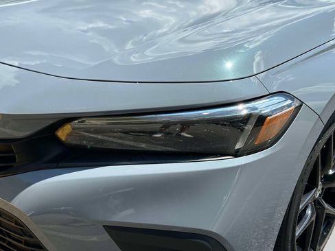 Used 2022 Honda Civic Sport image 7