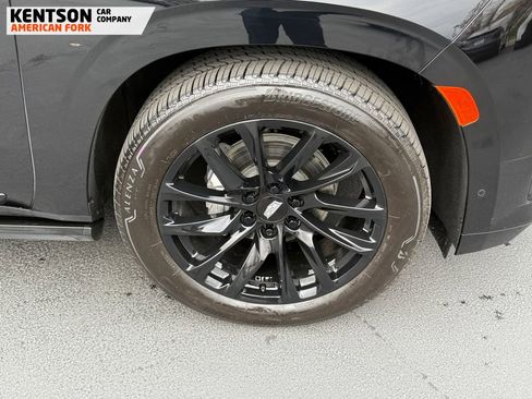 Used 2024 Cadillac Escalade Sport Platinum w/ LPO, ONYX Package image 16