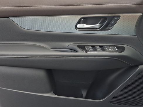 Used 2025 Nissan Murano Platinum w/ Cargo Package image 12