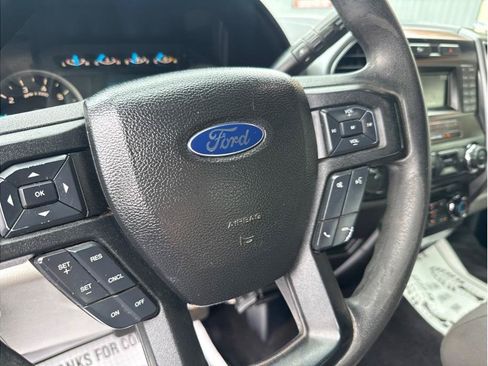 Used 2016 Ford F150 XLT AWD/4WD image 19