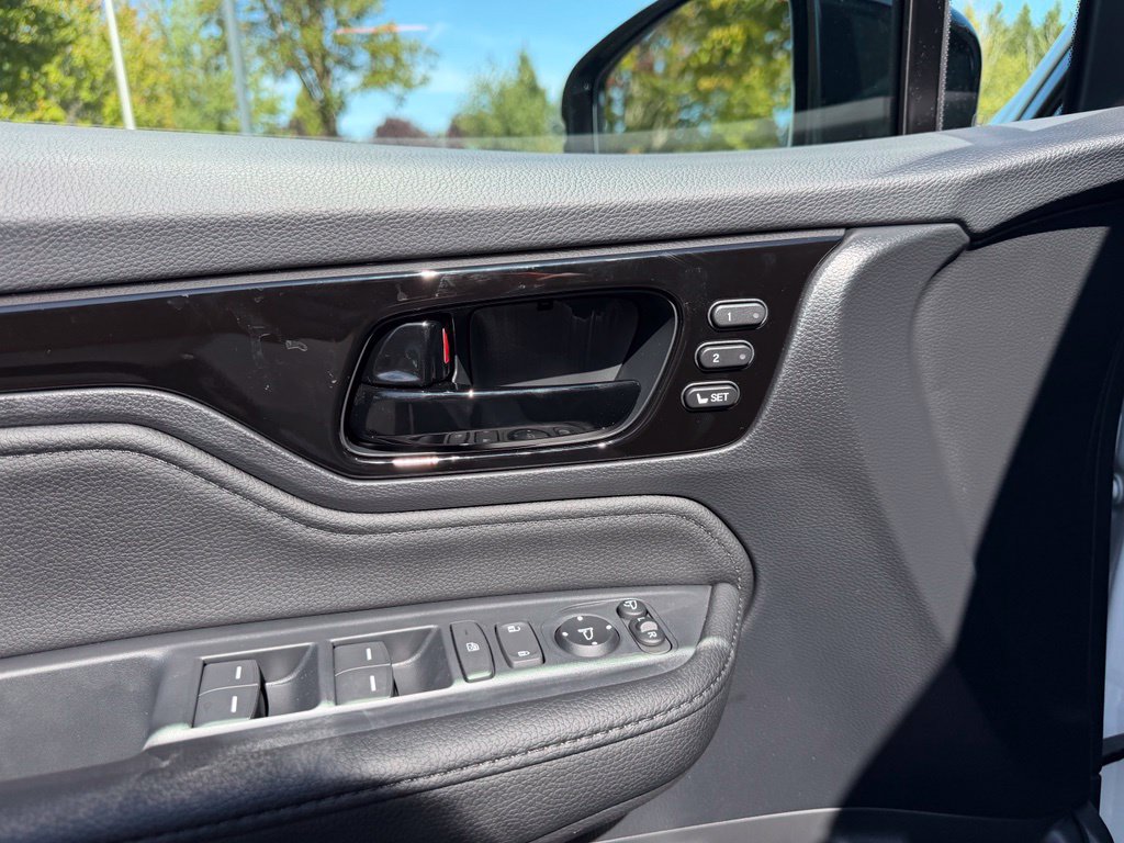 New 2026 Honda Odyssey Elite image 12