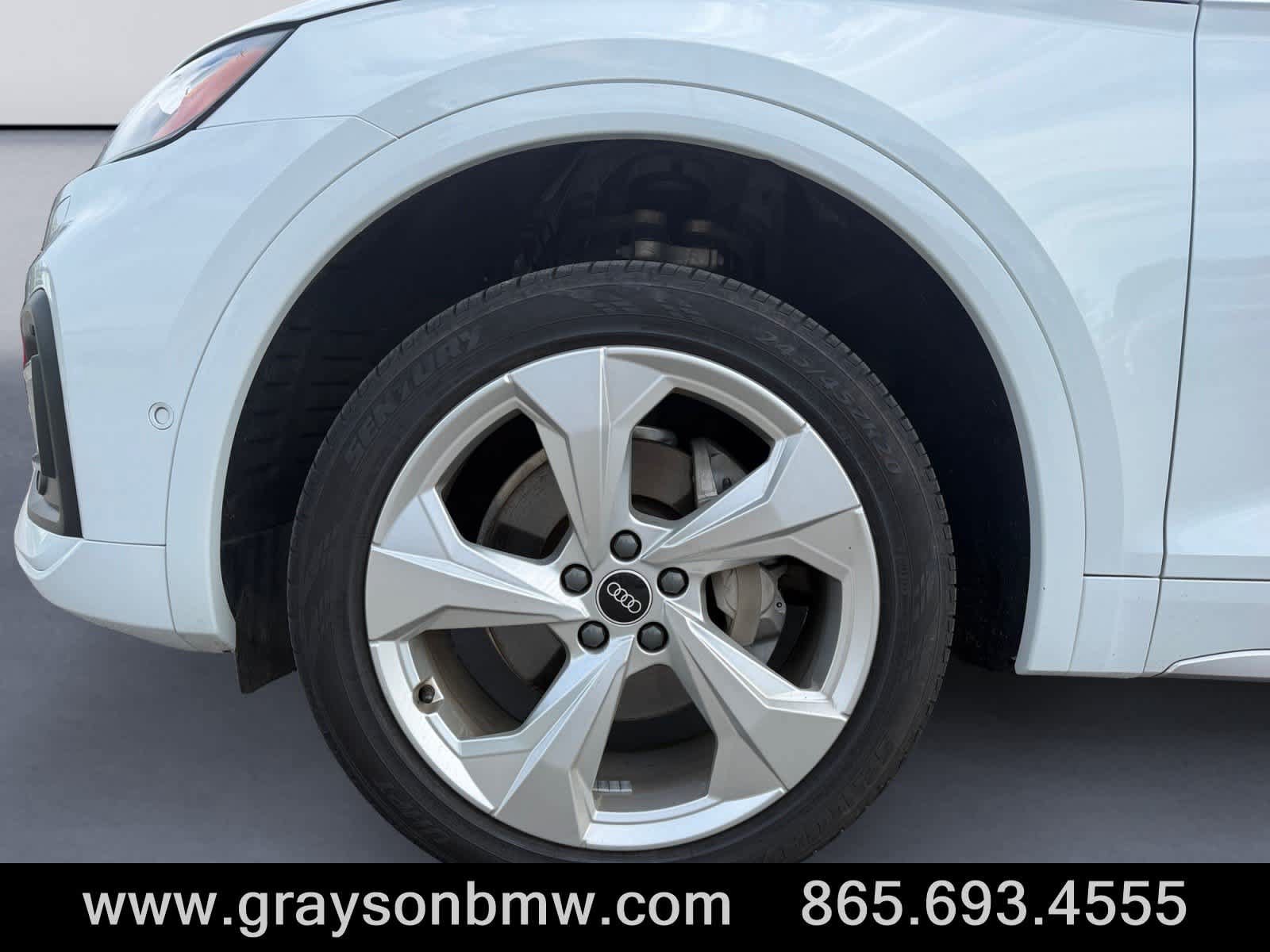 Used 2021 Audi Q5 Prestige w/ Prestige Package AWD/4WD image 9
