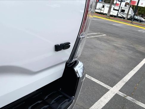 Used 2023 Toyota Tacoma TRD Off-Road AWD/4WD image 9