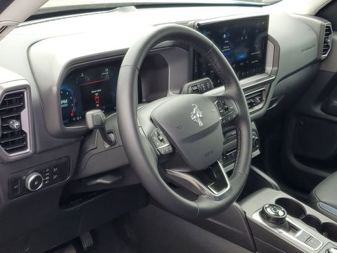 Used 2025 Ford Bronco Sport Outer Banks AWD/4WD image 11