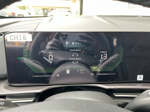 New 2026 Kia Sportage EX w/ EX Panoramic Sunroof Package image 24