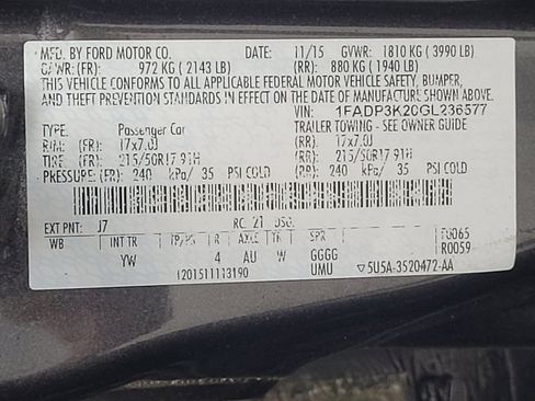 Used 2016 Ford Focus SE w/ SE Sport Package FWD image 33
