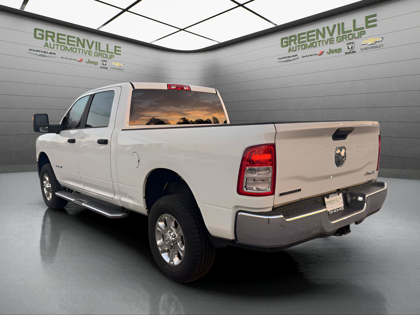 Used 2024 RAM 2500 Big Horn AWD/4WD image 4
