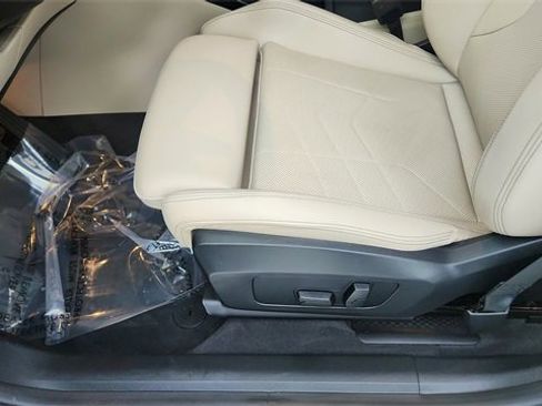 Used 2025 BMW X2 xDrive28i image 33