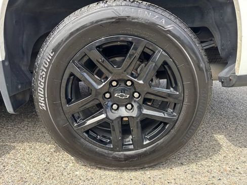 Used 2022 Chevrolet Silverado 1500 RST AWD/4WD image 26