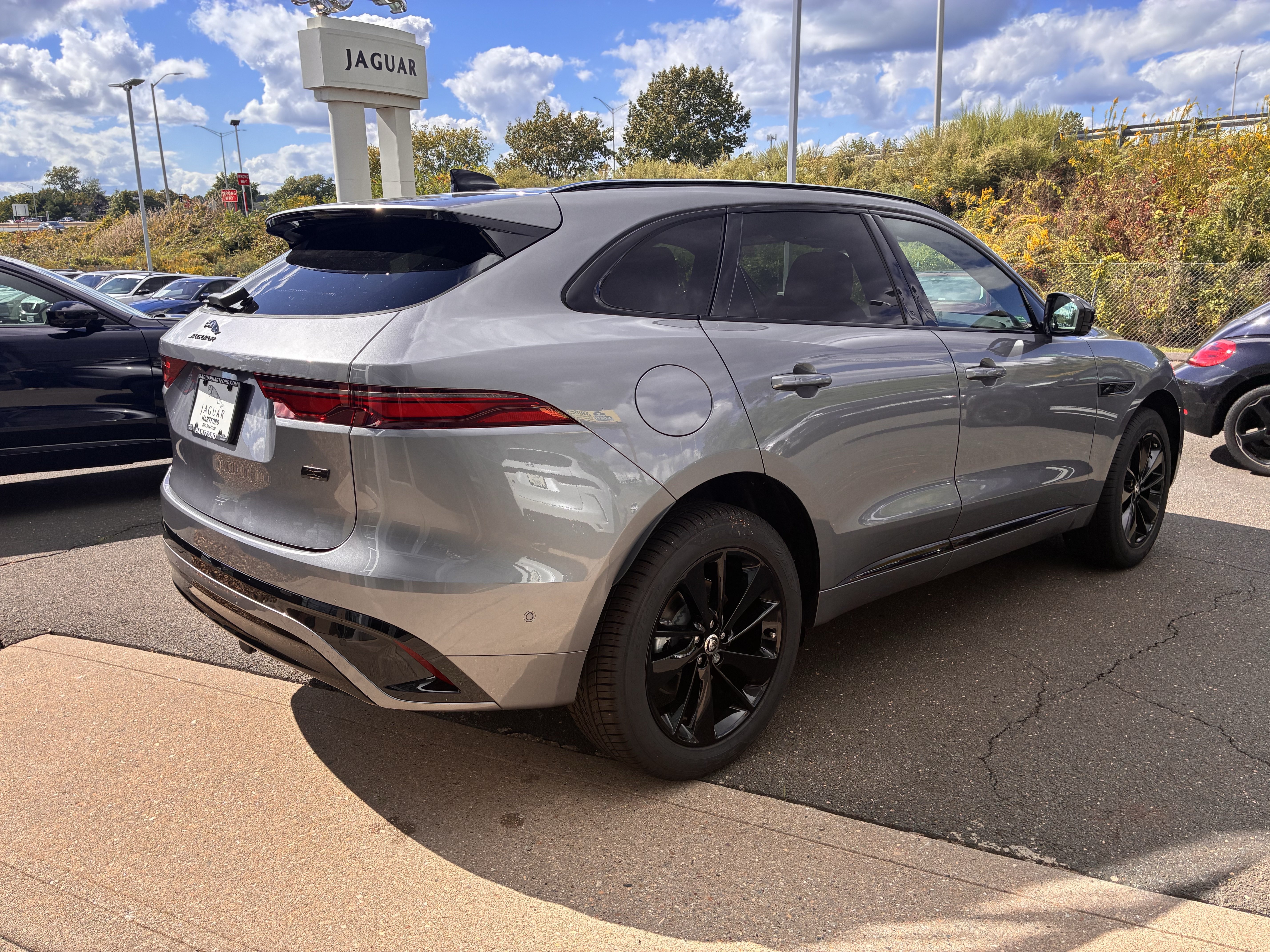 Used 2026 Jaguar F-PACE R-Dynamic S AWD/4WD image 7