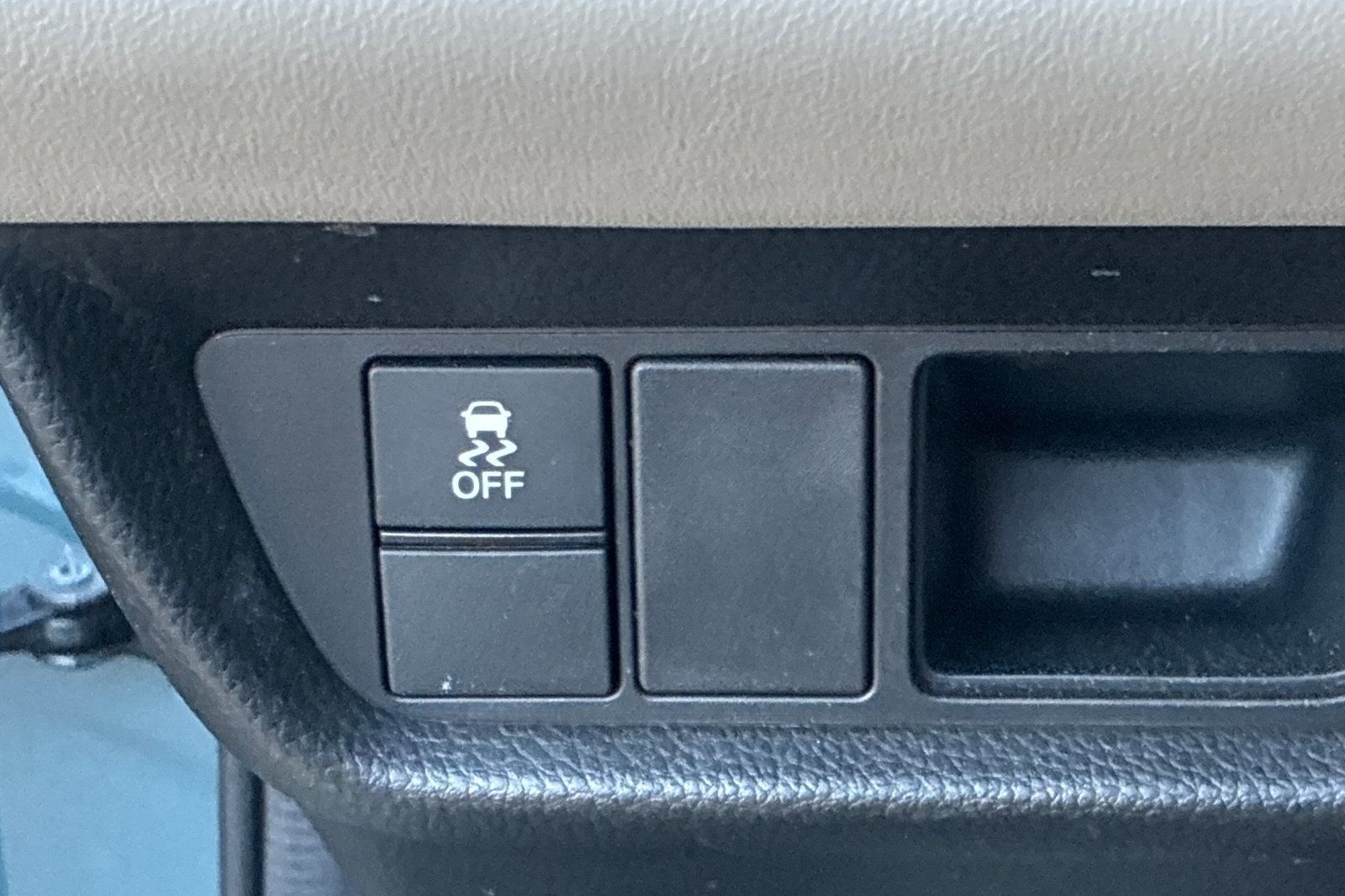 Used 2025 Honda HR-V EX-L image 39