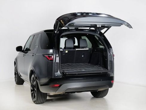 Certified 2024 Land Rover Discovery Dynamic SE AWD/4WD image 29