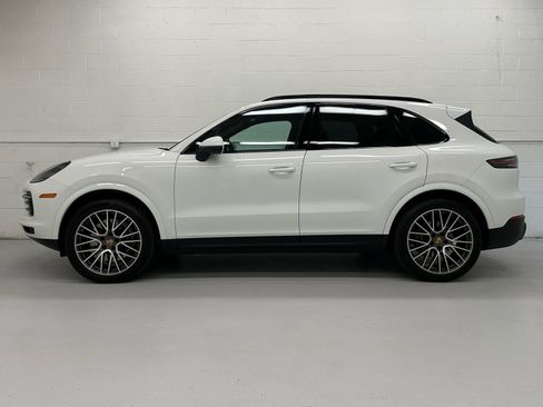 Used 2021 Porsche Cayenne AWD/4WD image 3