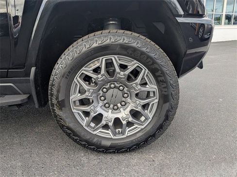 New 2026 GMC Hummer EV SUV image 11