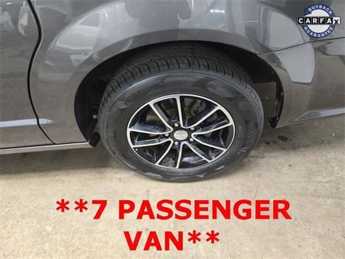 Used 2019 Dodge Grand Caravan GT image 23