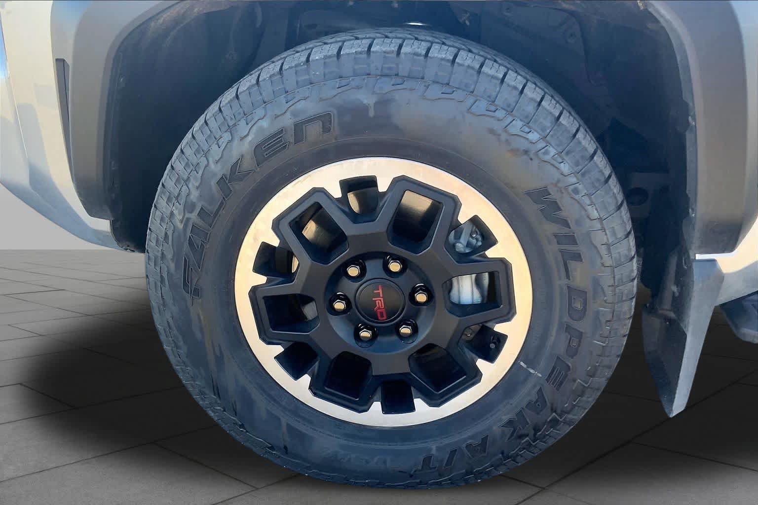 Used 2025 Toyota 4Runner TRD Off-Road Premium w/ Tow Technology Package AWD/4WD image 11