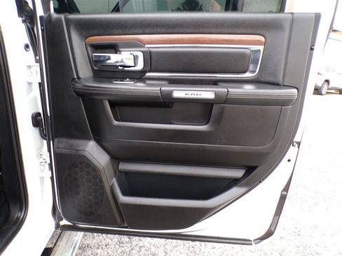 Used 2017 RAM 2500 Laramie image 26