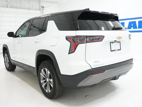 New 2026 Chevrolet Equinox LT FWD image 9