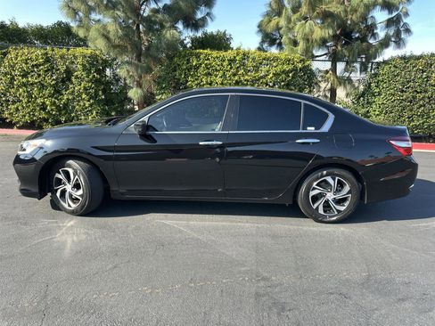 Used 2017 Honda Accord LX image 3