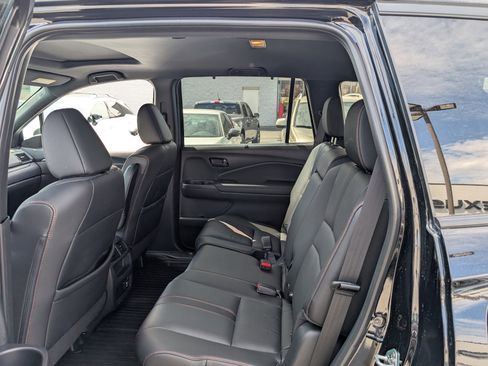 Used 2023 Honda Passport TrailSport image 15