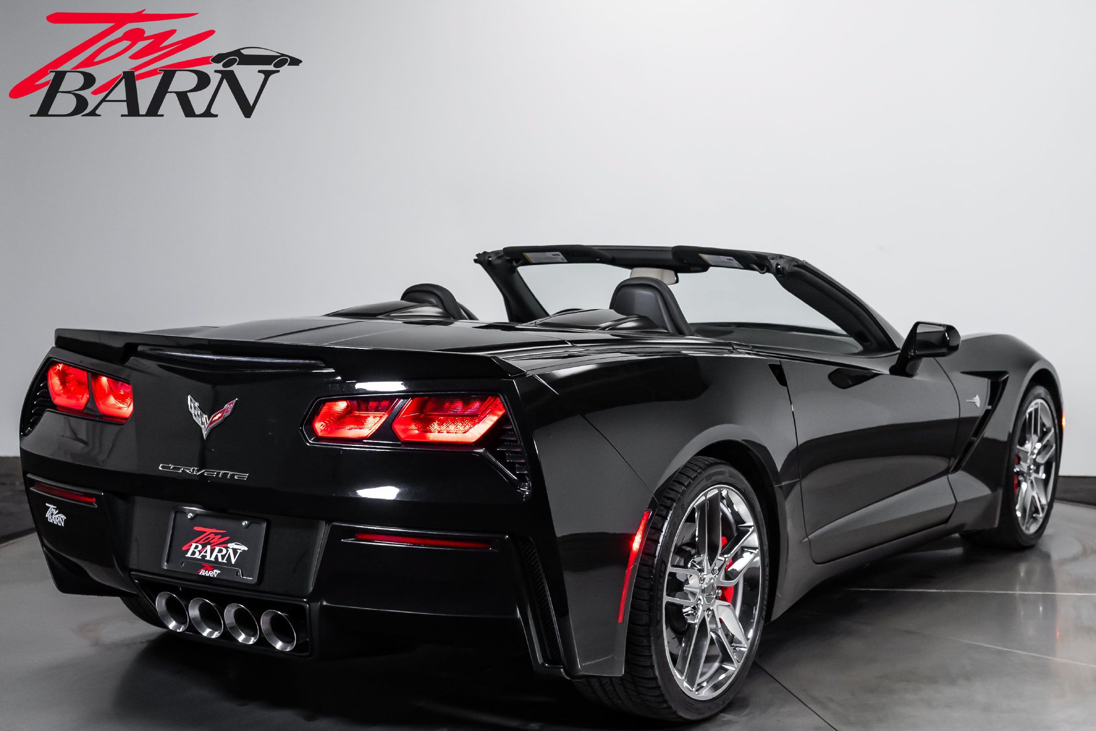Used 2014 Chevrolet Corvette Stingray Convertible w/ 3LT Preferred Equipment Group RWD image 5
