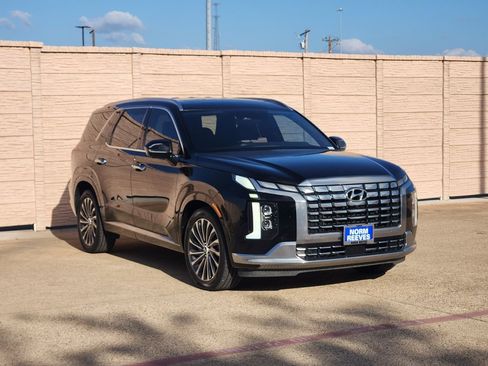 Used 2023 Hyundai Palisade Calligraphy AWD/4WD image 3