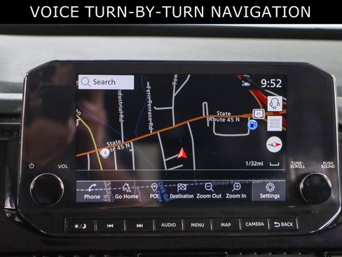 Used 2023 Nissan Pathfinder SL w/ Lighting Package (N92) FWD image 18