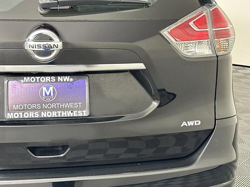 Used 2015 Nissan Rogue S image 23