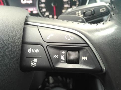 Used 2020 Audi Q5 2.0T Premium w/ Titanium Sport Package image 37