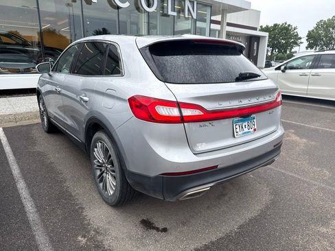 Used 2018 Lincoln MKX Reserve w/ Lincoln MKX Climate Package AWD/4WD image 3