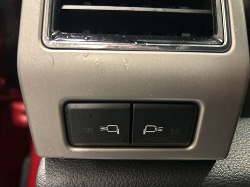 Used 2022 Ford F250 Lariat w/ Black Appearance Package image 26