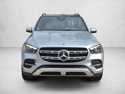 Used 2025 Mercedes-Benz GLE 350 4MATIC image 2