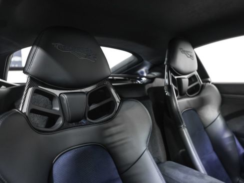 Used 2025 Porsche 718 Cayman GT4 RS RWD image 27