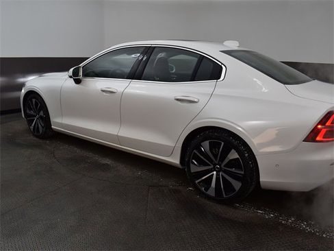 Used 2023 Volvo S60 B5 Ultimate w/ Climate Package image 5