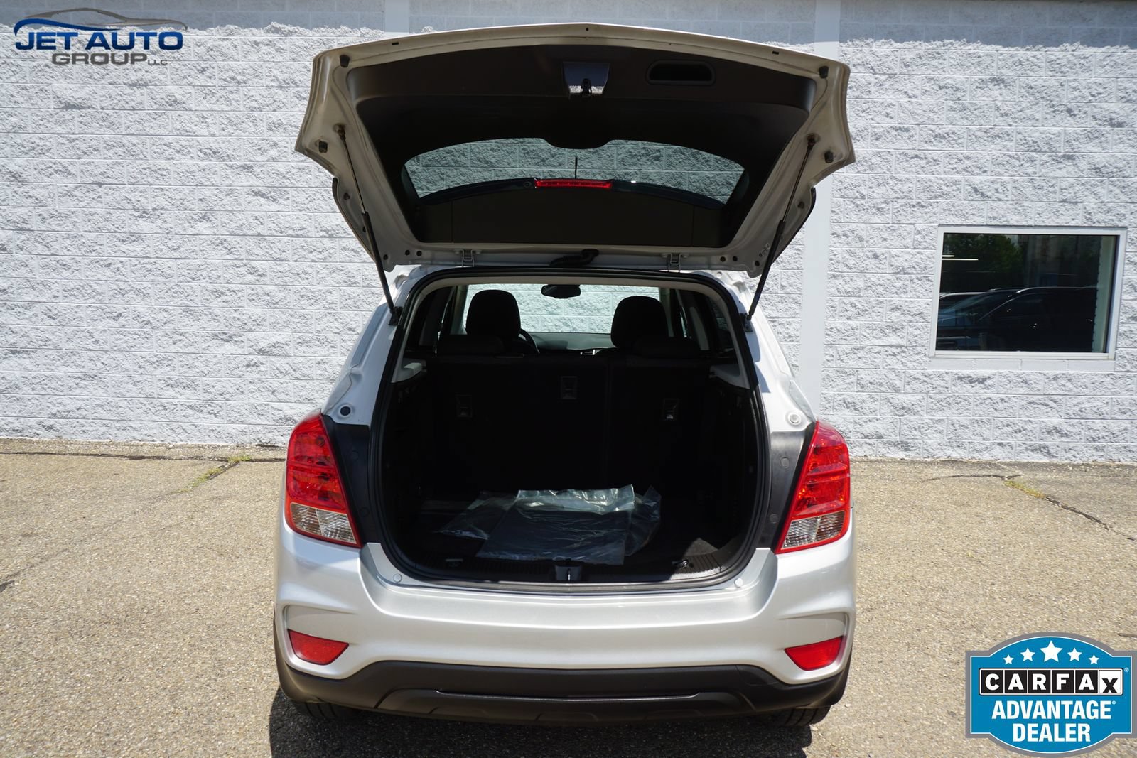 Used 2020 Chevrolet Trax LS w/ Tint and Cruise Package AWD/4WD image 16